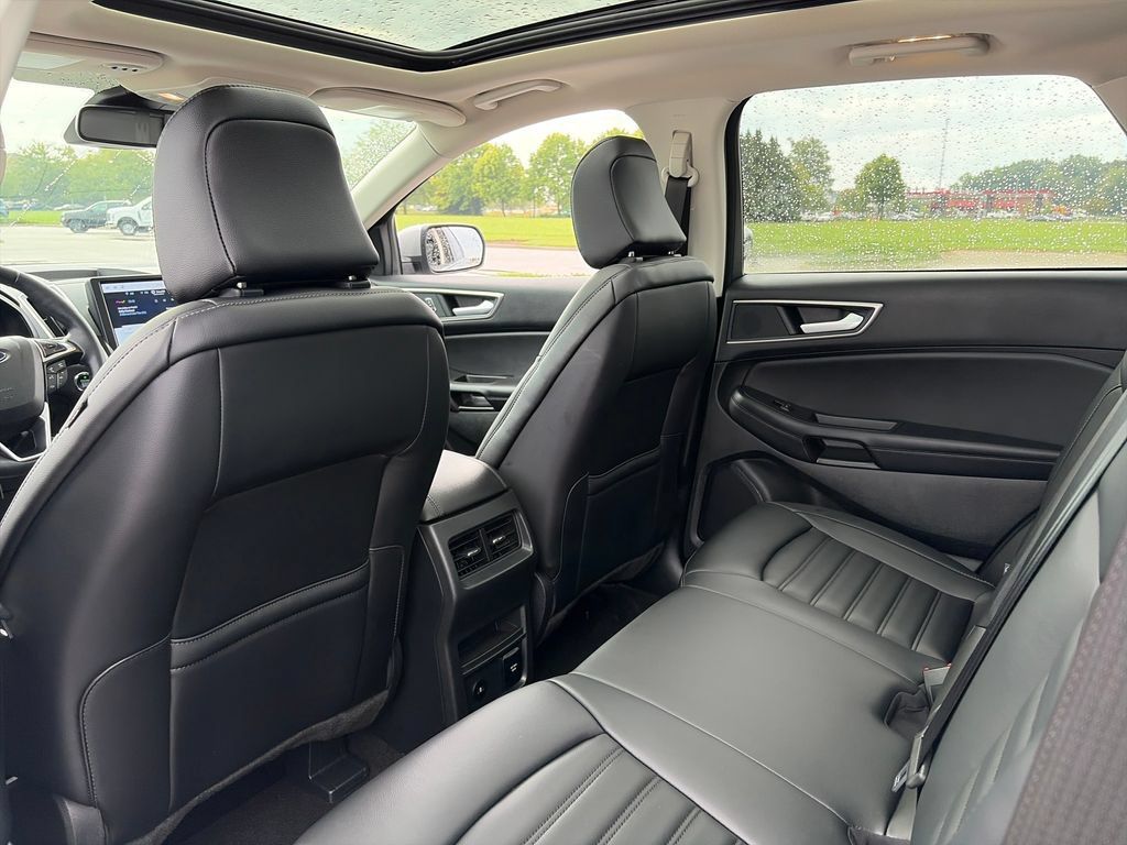 Used 2024 Ford Edge SEL w/ Convenience Package AWD/4WD image 28