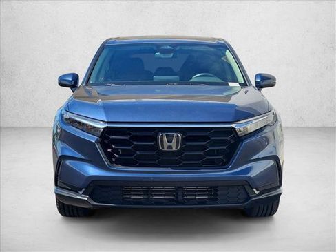Used 2025 Honda CR-V LX image 3