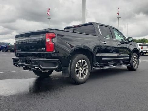 Used 2022 Chevrolet Silverado 1500 High Country w/ Technology Package AWD/4WD image 5