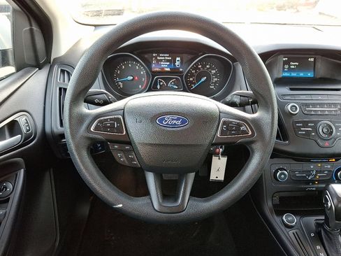 Used 2016 Ford Focus SE image 20