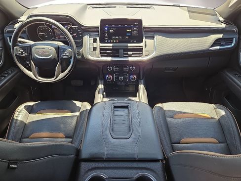 Used 2021 GMC Yukon AT4 w/ Technology Package AWD/4WD image 18