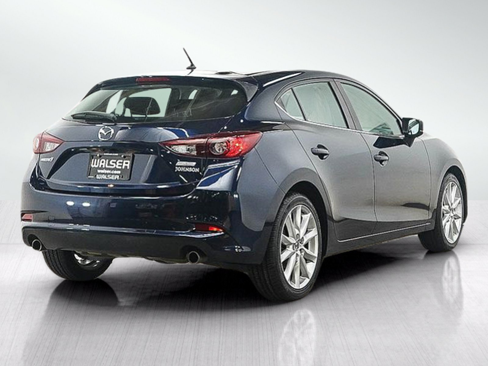 Used 2017 MAZDA MAZDA3 Touring FWD image 5