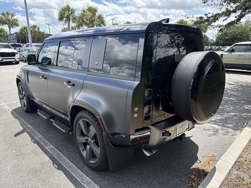 Used 2024 Land Rover Defender 110 Carpathian Edition AWD/4WD image 4