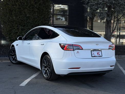 Used 2020 Tesla Model 3 Standard Range Plus image 20