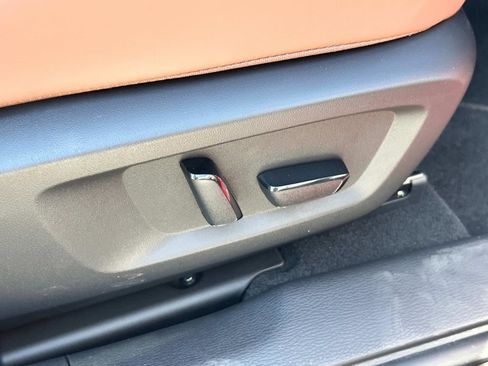 New 2025 Mitsubishi Outlander SEL image 28