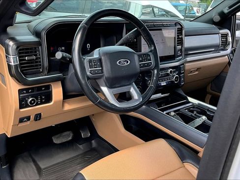 Used 2024 Ford F250 Lariat w/ Sport Appearance Package AWD/4WD image 5