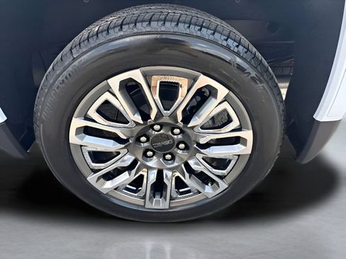 New 2026 GMC Sierra 1500 Denali Ultimate AWD/4WD image 39