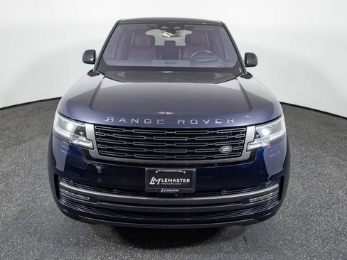 Used 2023 Land Rover Range Rover SE AWD/4WD image 2