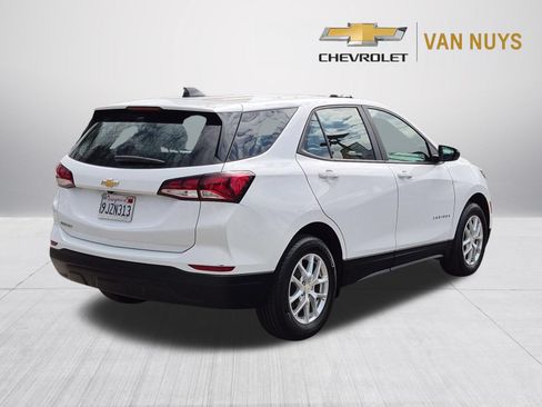 Used 2024 Chevrolet Equinox LS FWD image 5