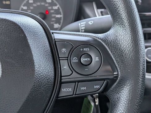 Used 2025 Toyota Corolla LE FWD image 21