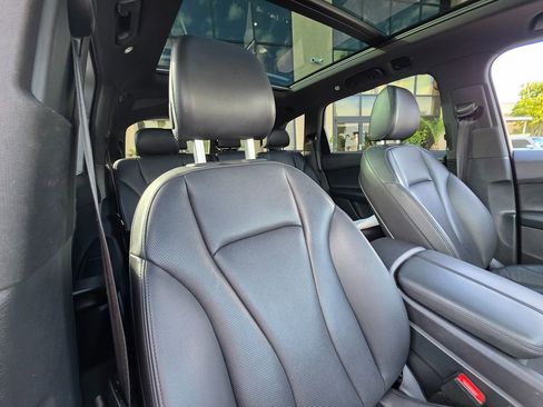 Used 2019 Audi Q7 3.0T Prestige w/ Prestige Package image 17