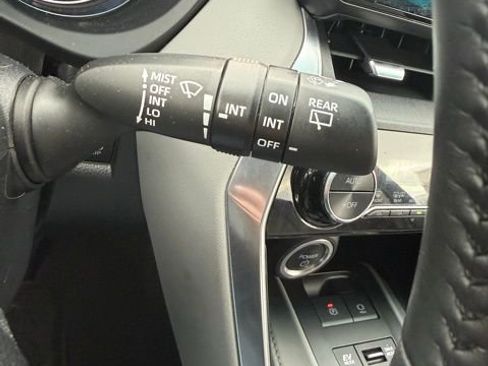 Certified 2023 Toyota Venza LE AWD/4WD image 23