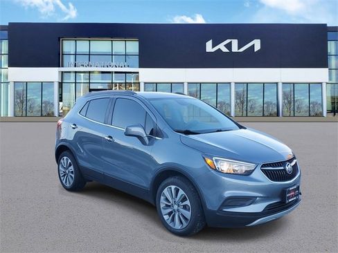 Used 2020 Buick Encore Preferred w/ Safety Package image 2