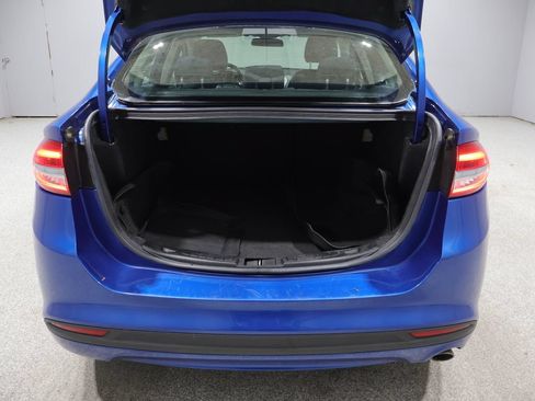 Used 2017 Ford Fusion SE FWD image 20