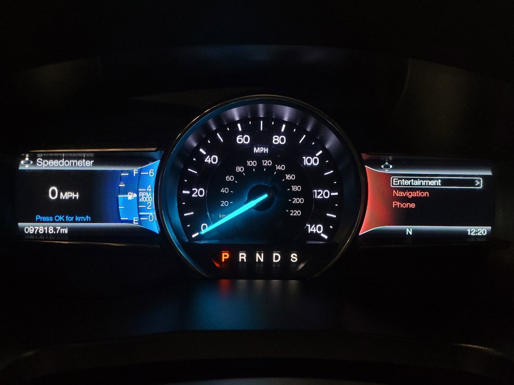 Used 2017 Ford Explorer XLT w/ Equipment Group 202A AWD/4WD image 23