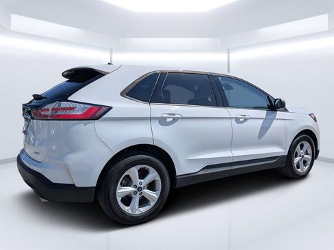 Used 2020 Ford Edge SE FWD image 3