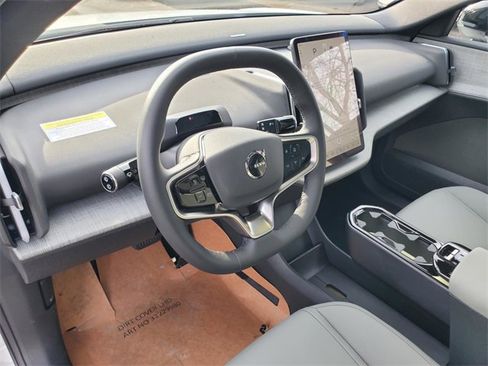 New 2026 Volvo EX30 Plus w/ Protection Package Premier image 14