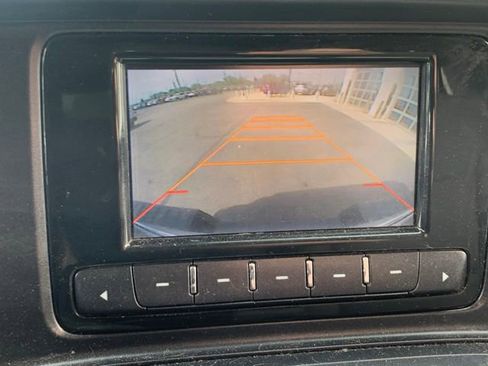 Used 2015 Chevrolet Silverado 1500 W/T RWD image 9