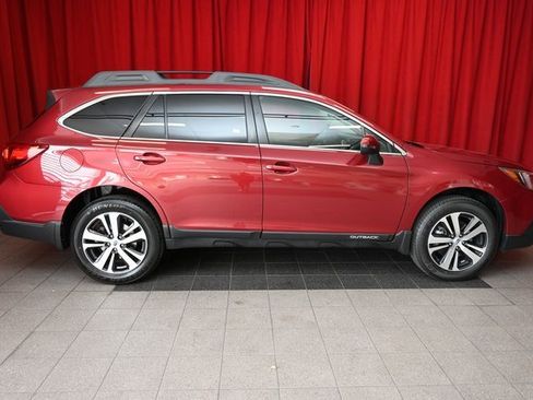 Used 2018 Subaru Outback 2.5i Limited image 6
