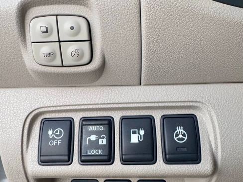 Used 2013 Nissan Leaf SV FWD image 17