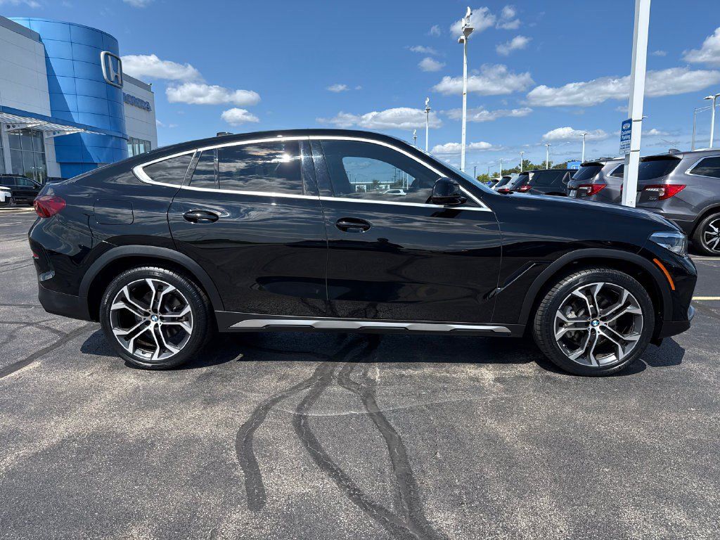 Used 2021 BMW X6 sDrive40i w/ Premium Package 2 RWD image 4