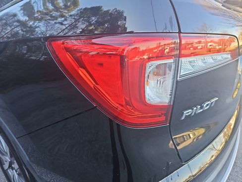 Used 2021 Honda Pilot EX-L image 36