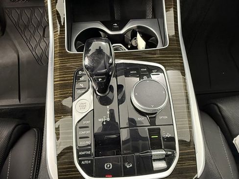 Used 2020 BMW X7 xDrive40i w/ Premium Package image 19