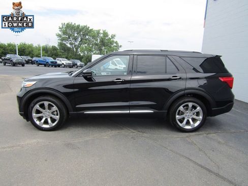 Used 2020 Ford Explorer Platinum w/ Premium Technology Package AWD/4WD image 2