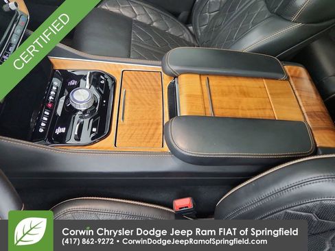 Used 2022 Jeep Grand Wagoneer Series III w/ Rear Seat Video Group 1 AWD/4WD image 28