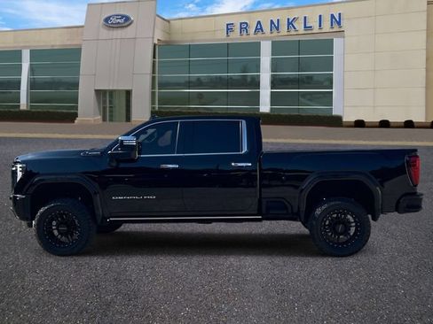 Used 2024 GMC Sierra 2500 Denali Ultimate AWD/4WD image 4