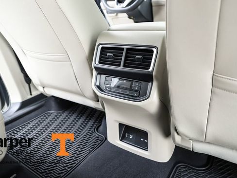 Used 2025 Volkswagen Atlas SEL Premium R-Line image 39