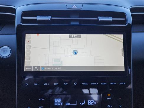 Used 2024 Hyundai Santa Cruz Limited image 23