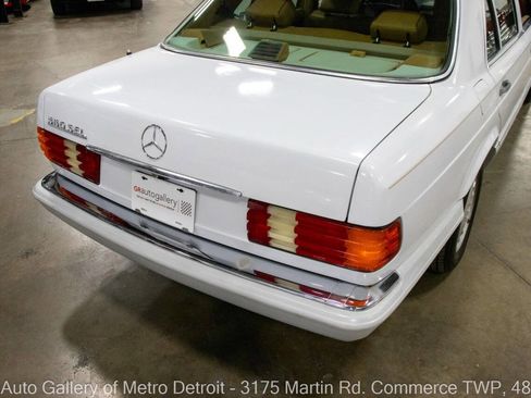 Used 1991 Mercedes-Benz 560 SEL image 15