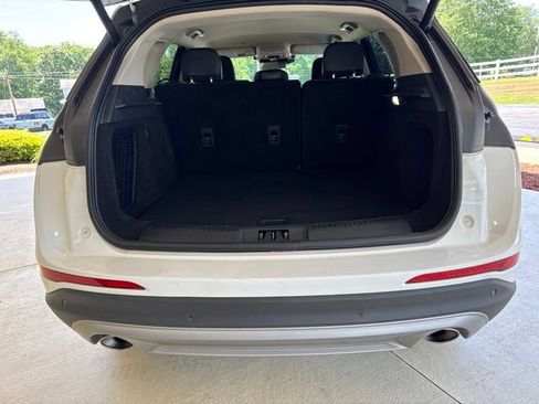 Used 2023 Lincoln Corsair AWD w/ Equipment Group 101A image 30