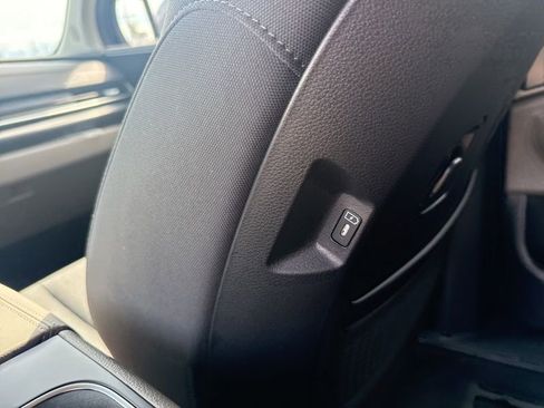 New 2026 Kia Carnival LX image 23