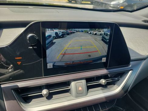Used 2024 Lexus UX 250h FWD w/ Premium Package image 29