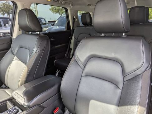 Certified 2024 Nissan Pathfinder SL AWD/4WD image 23