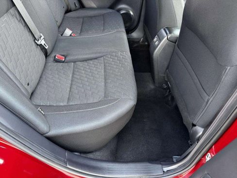 Used 2021 Nissan Kicks SV image 38