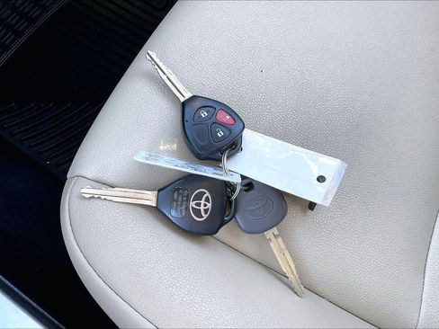 Used 2019 Toyota 4Runner SR5 Premium image 14