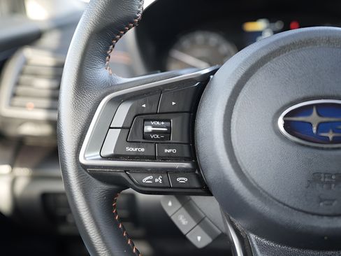 Used 2023 Subaru Crosstrek 2.0i Premium AWD/4WD image 24