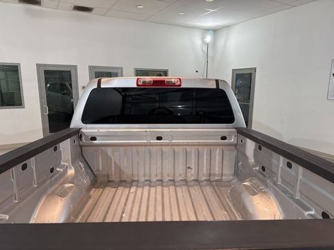 Used 2017 Chevrolet Colorado W/T w/ WT Convenience Package image 9