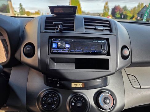 Used 2011 Toyota RAV4 4WD image 13