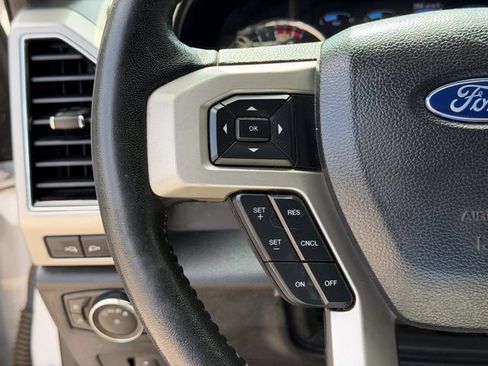 Used 2019 Ford F250 Lariat w/ Lariat Value Package AWD/4WD image 11