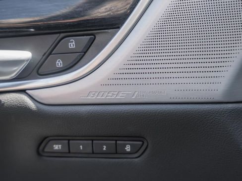 Used 2025 Cadillac XT5 Premium Luxury image 40