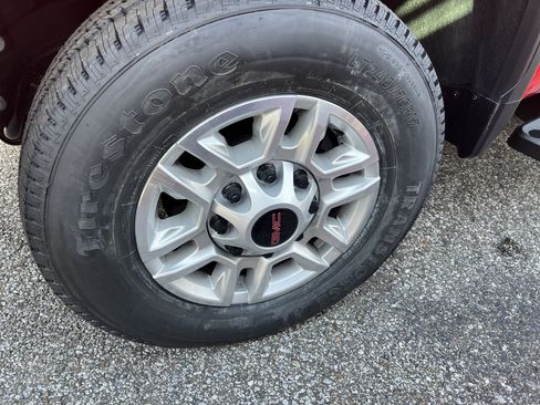 New 2026 GMC Sierra 2500 Pro AWD/4WD image 13