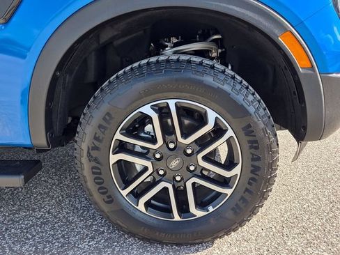 Certified 2025 Ford Ranger Lariat RWD image 12