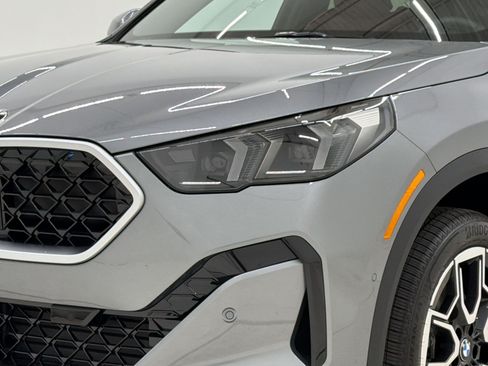 New 2026 BMW X2 xDrive28i AWD/4WD image 12