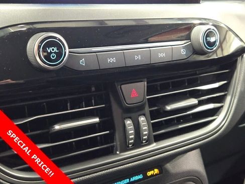 Used 2024 Ford Escape Active w/ Cold Weather Package image 28