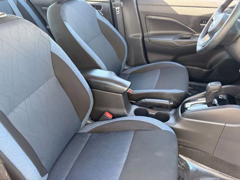 Certified 2025 Nissan Versa SV FWD image 10