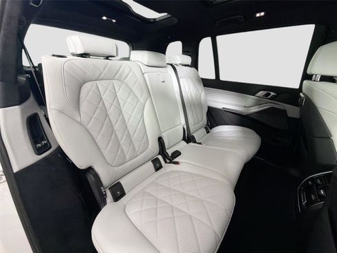 New 2027 BMW X7 xDrive40i AWD/4WD image 27